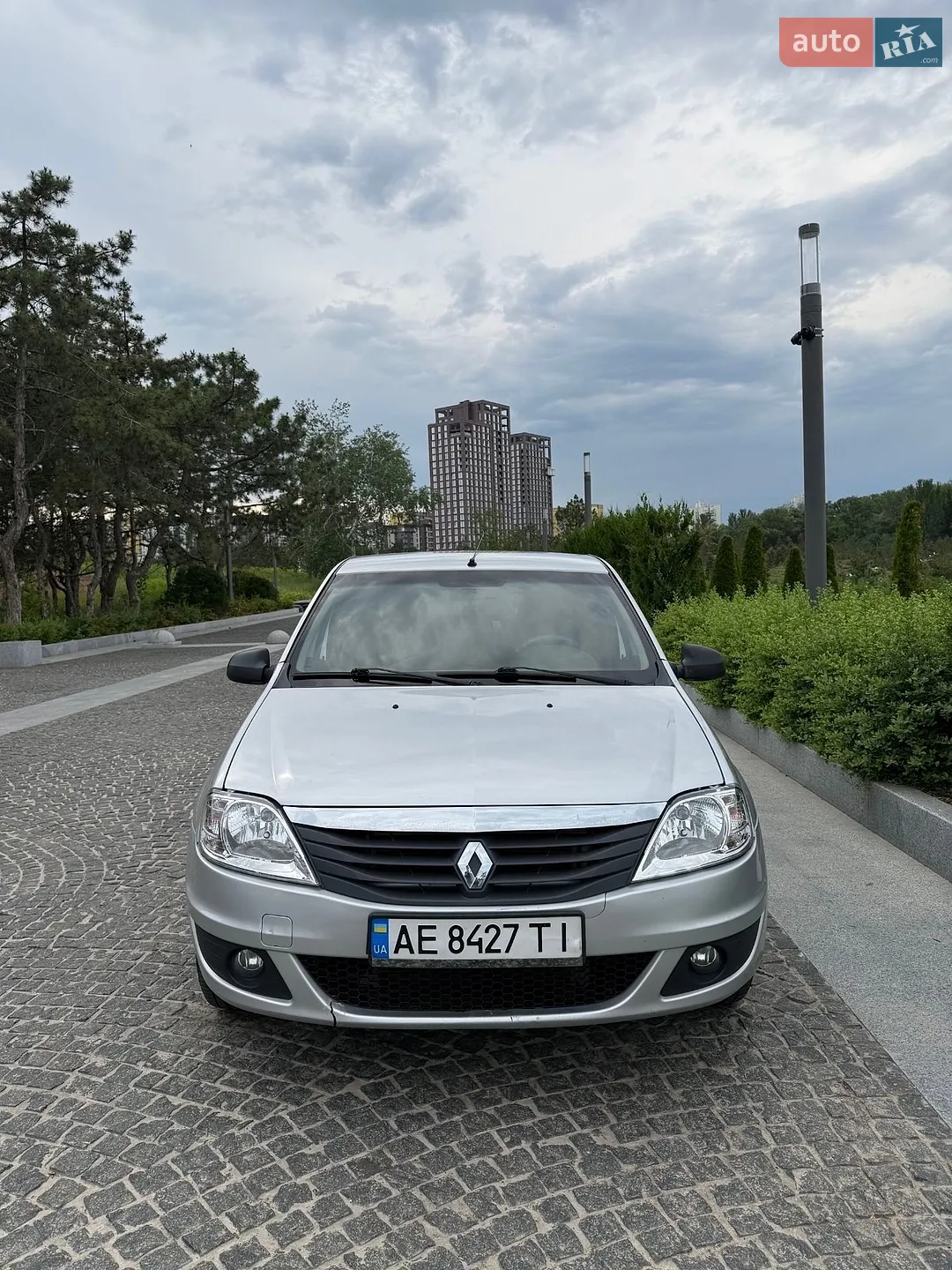 2012 Renault Logan - мініатюра 12
