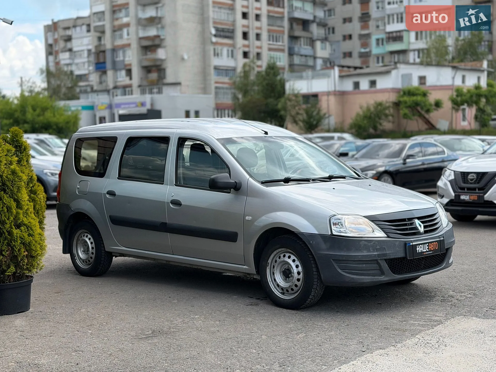 2010 Renault Logan - мініатюра 8