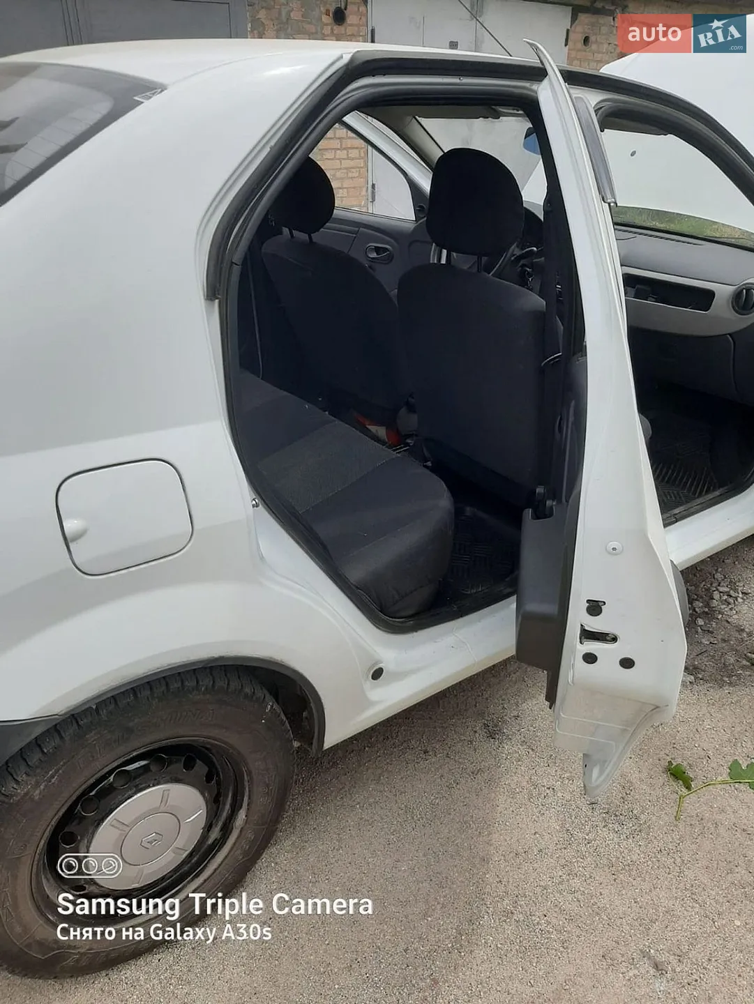 2011 Renault Logan - мініатюра 5