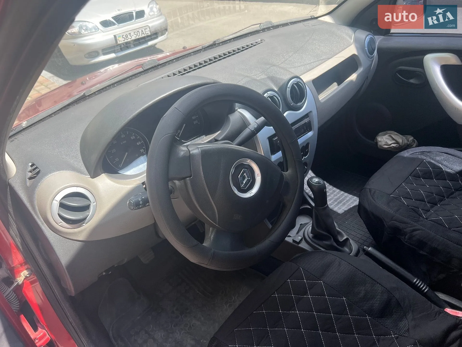 2012 Renault Logan - мініатюра 10