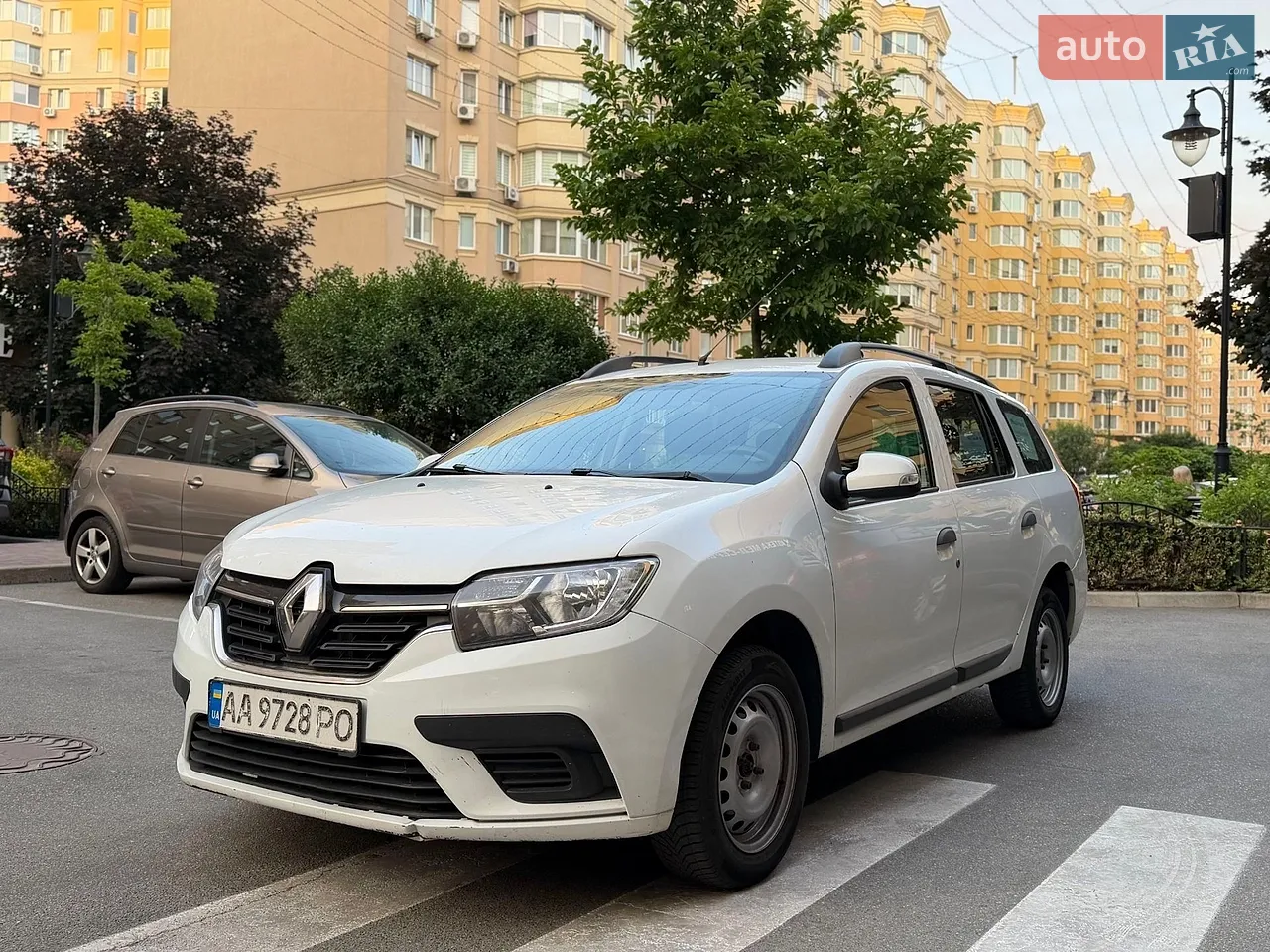 2017 Renault Logan - мініатюра 15