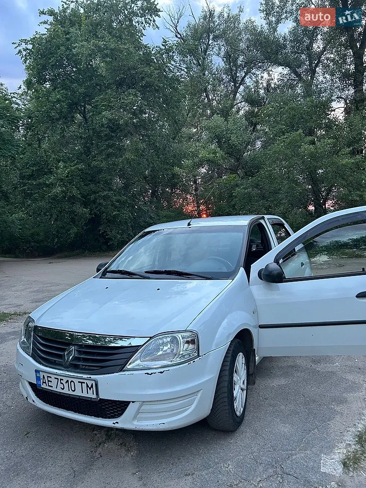 2012 Renault Logan - мініатюра 13