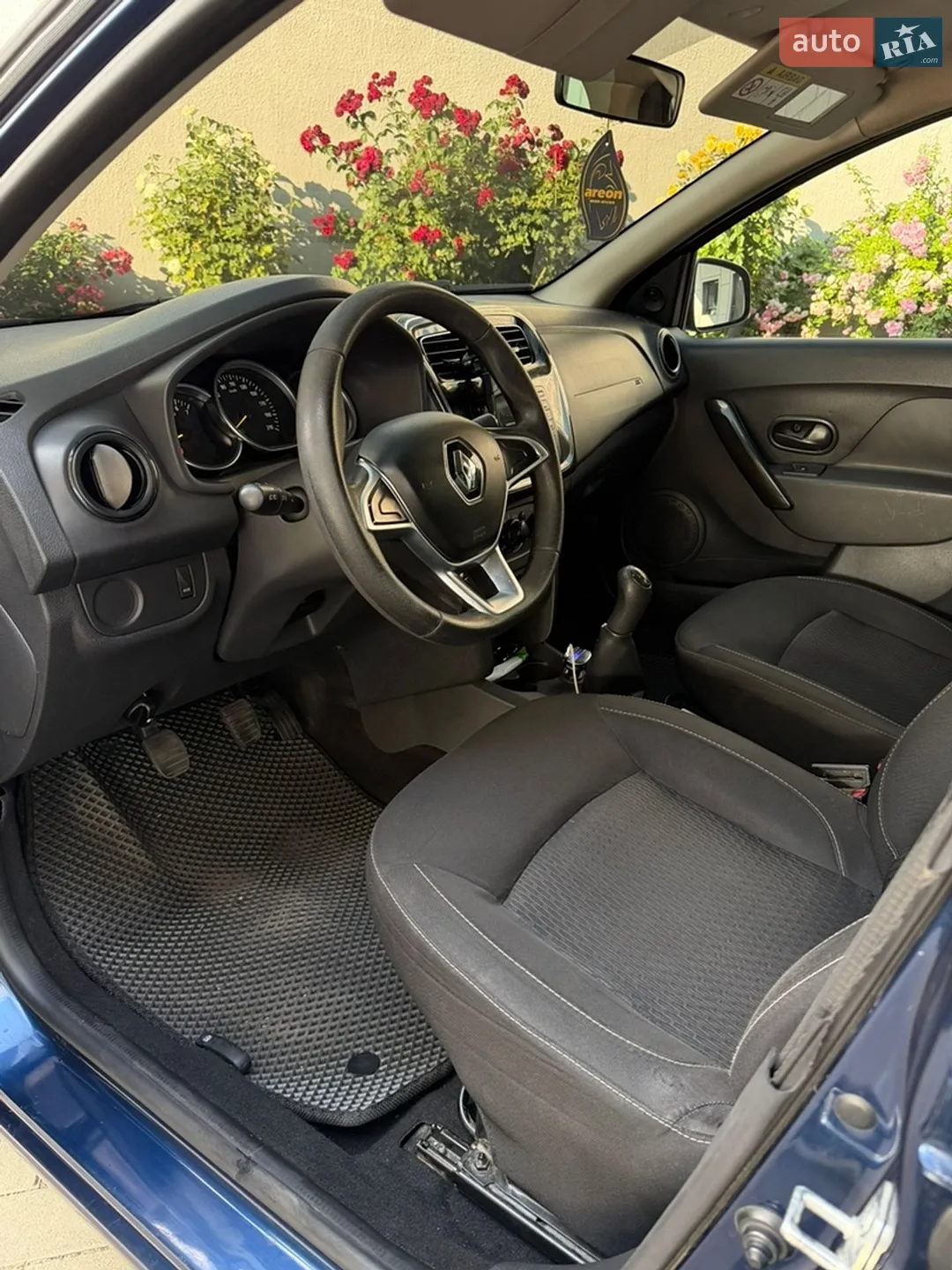 Renault Logan 2017 VIN VF14SRCL457411335 фото оголошення 8 з 13