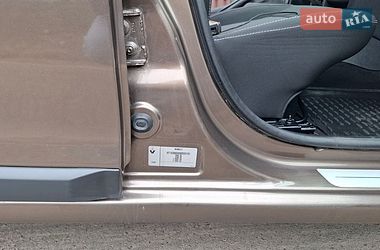 Седан Renault Logan 2017 в Луцке
