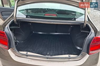 Седан Renault Logan 2017 в Луцке