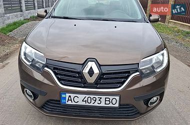 Седан Renault Logan 2017 в Луцке