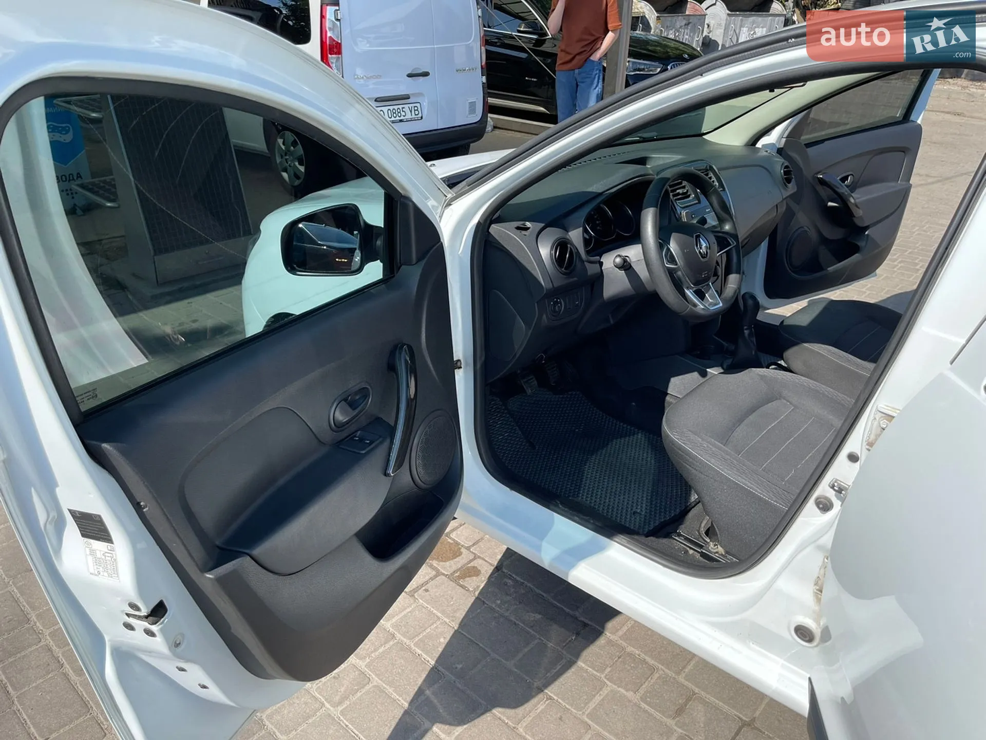 2020 Renault Logan - мініатюра 8