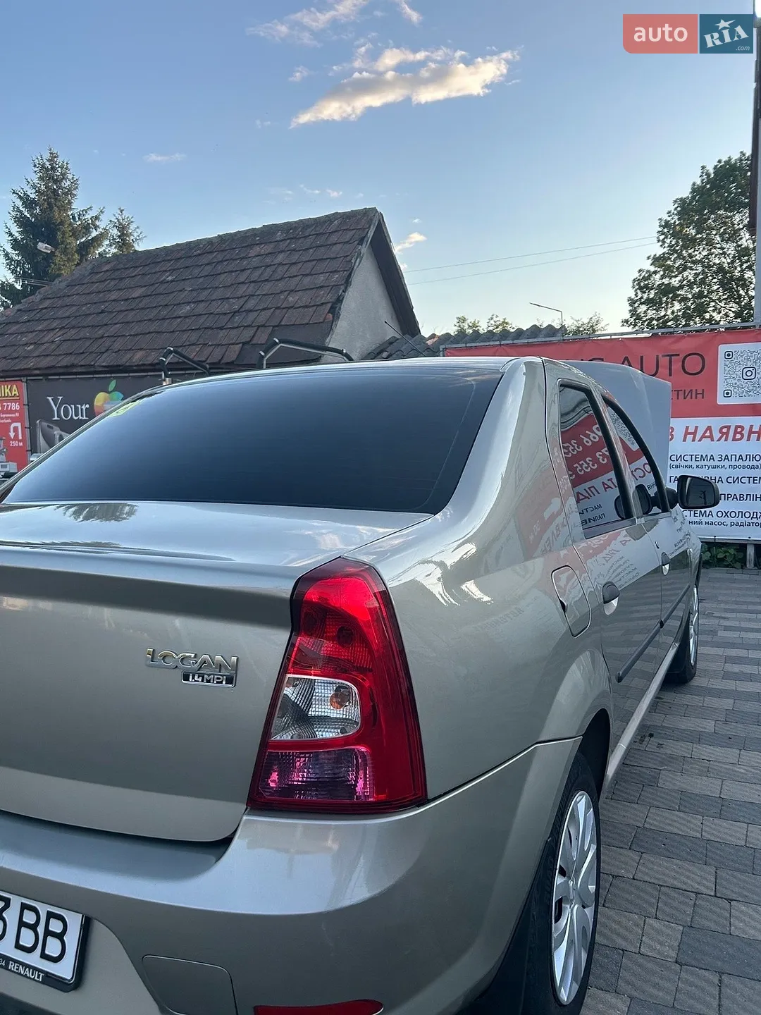 2010 Renault Logan - мініатюра 5