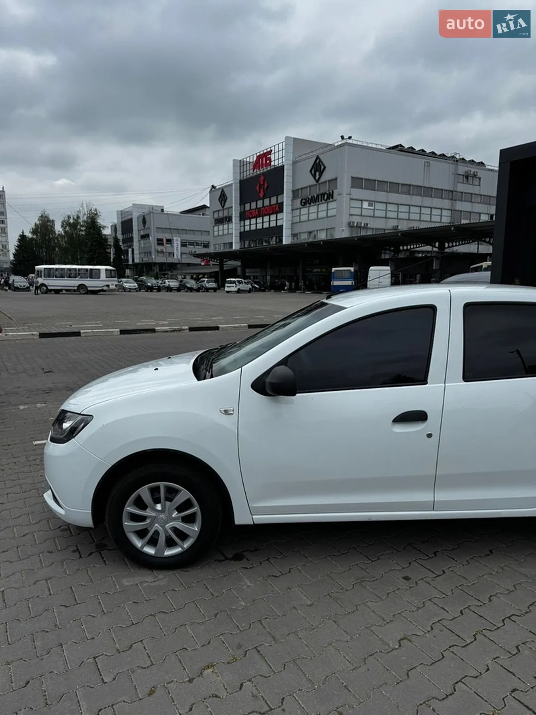 2014 Renault Logan - мініатюра 11