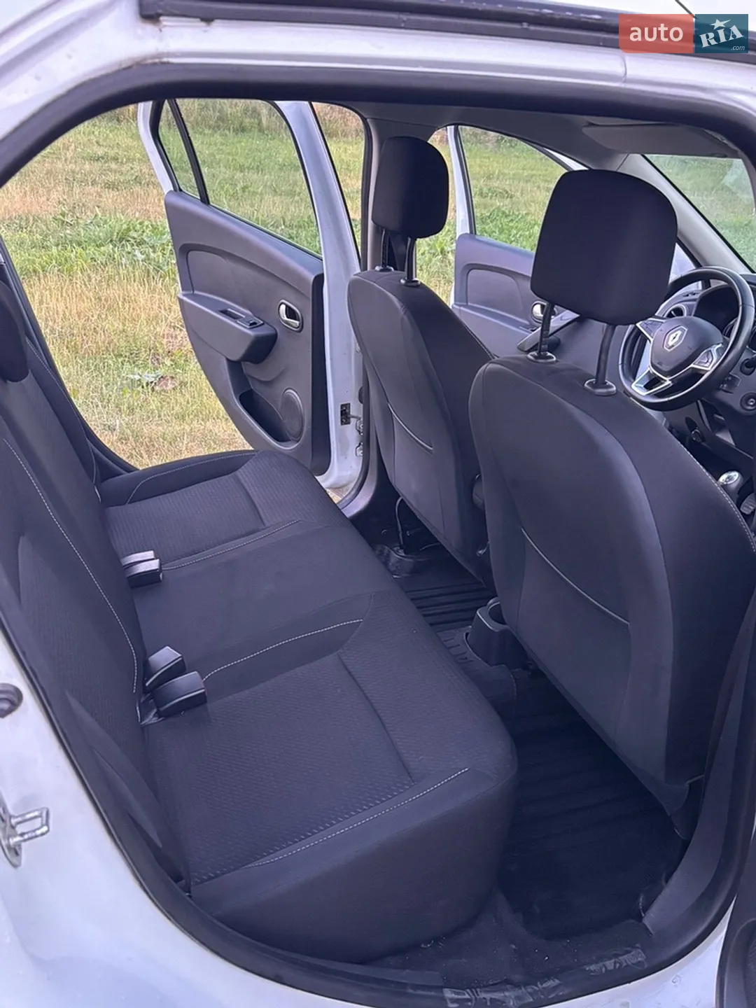 2019 Renault Logan - мініатюра 13