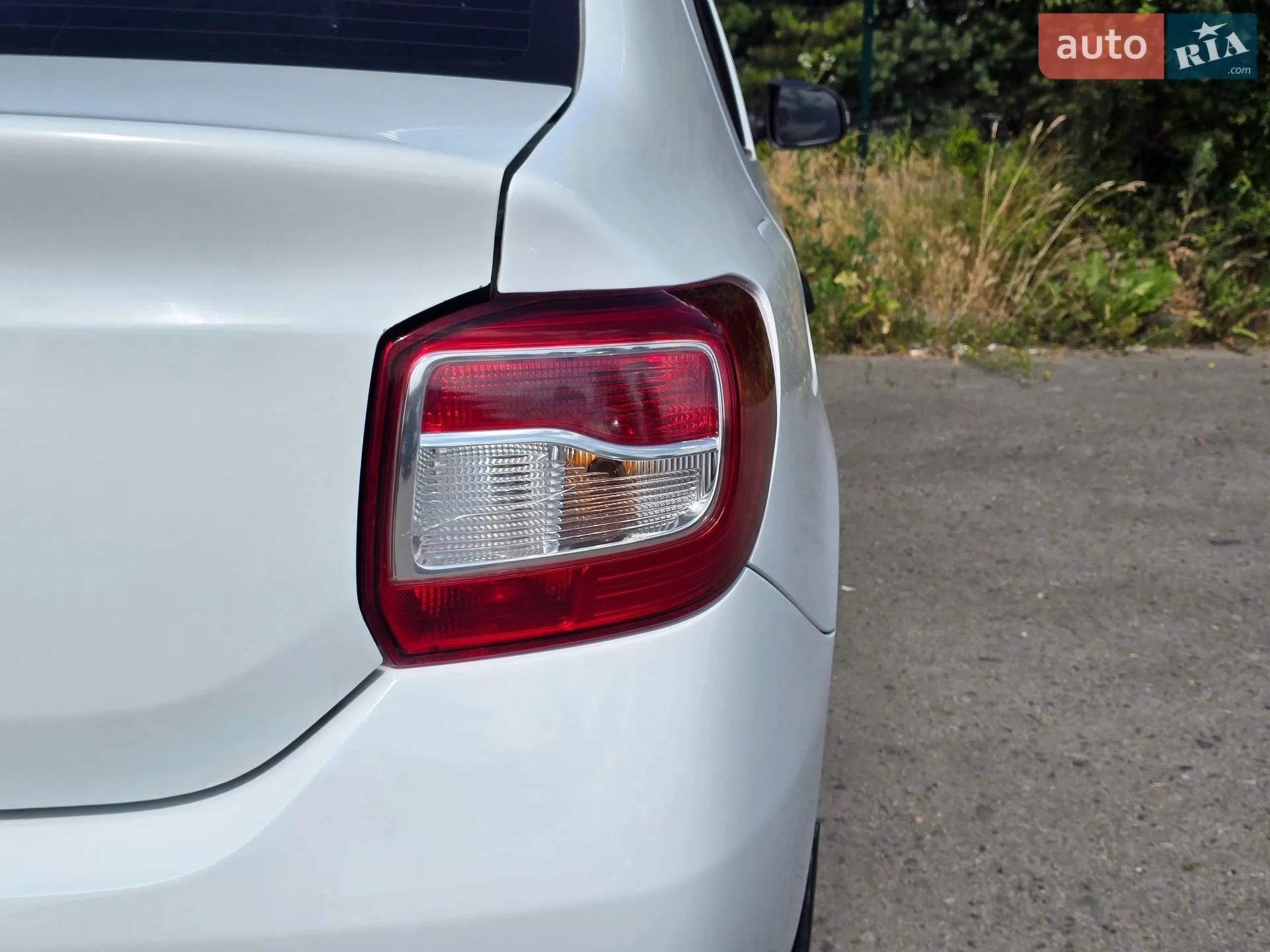 2013 Renault Logan - мініатюра 22