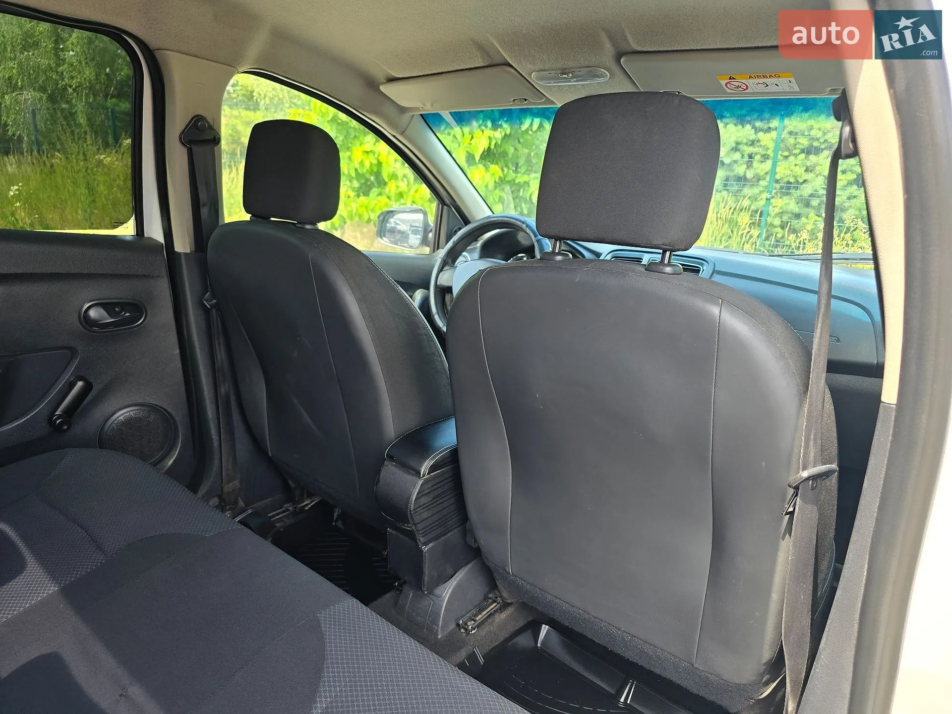 2013 Renault Logan - мініатюра 38