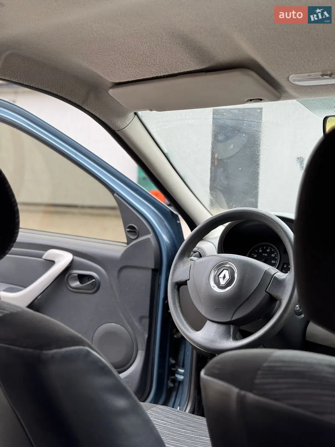 2011 Renault Logan - мініатюра 20