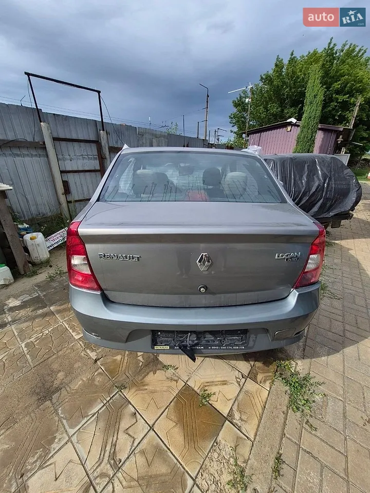 2011 Renault Logan - мініатюра 11