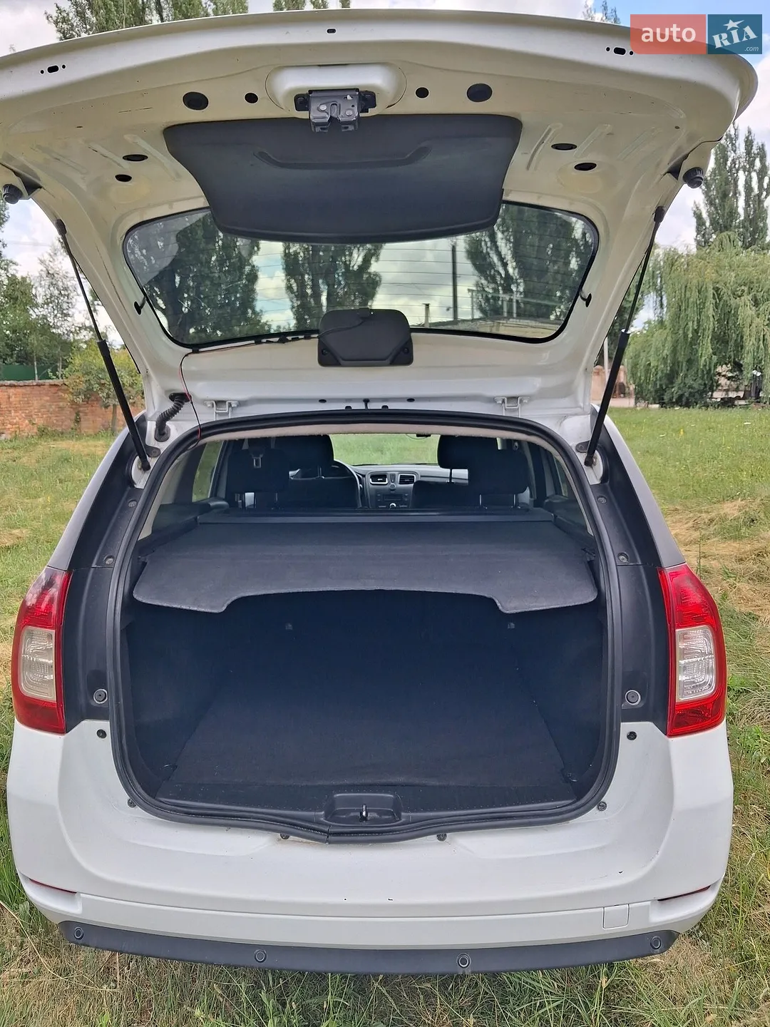 2013 Renault Logan - мініатюра 8