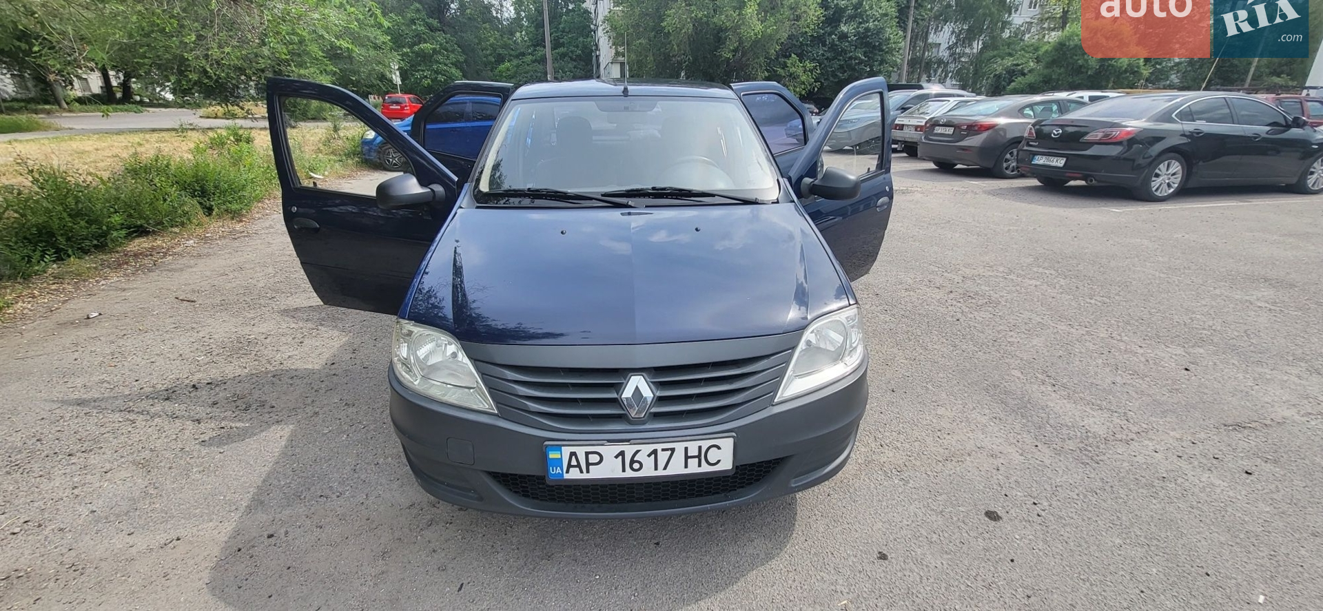 2010 Renault Logan - мініатюра 12