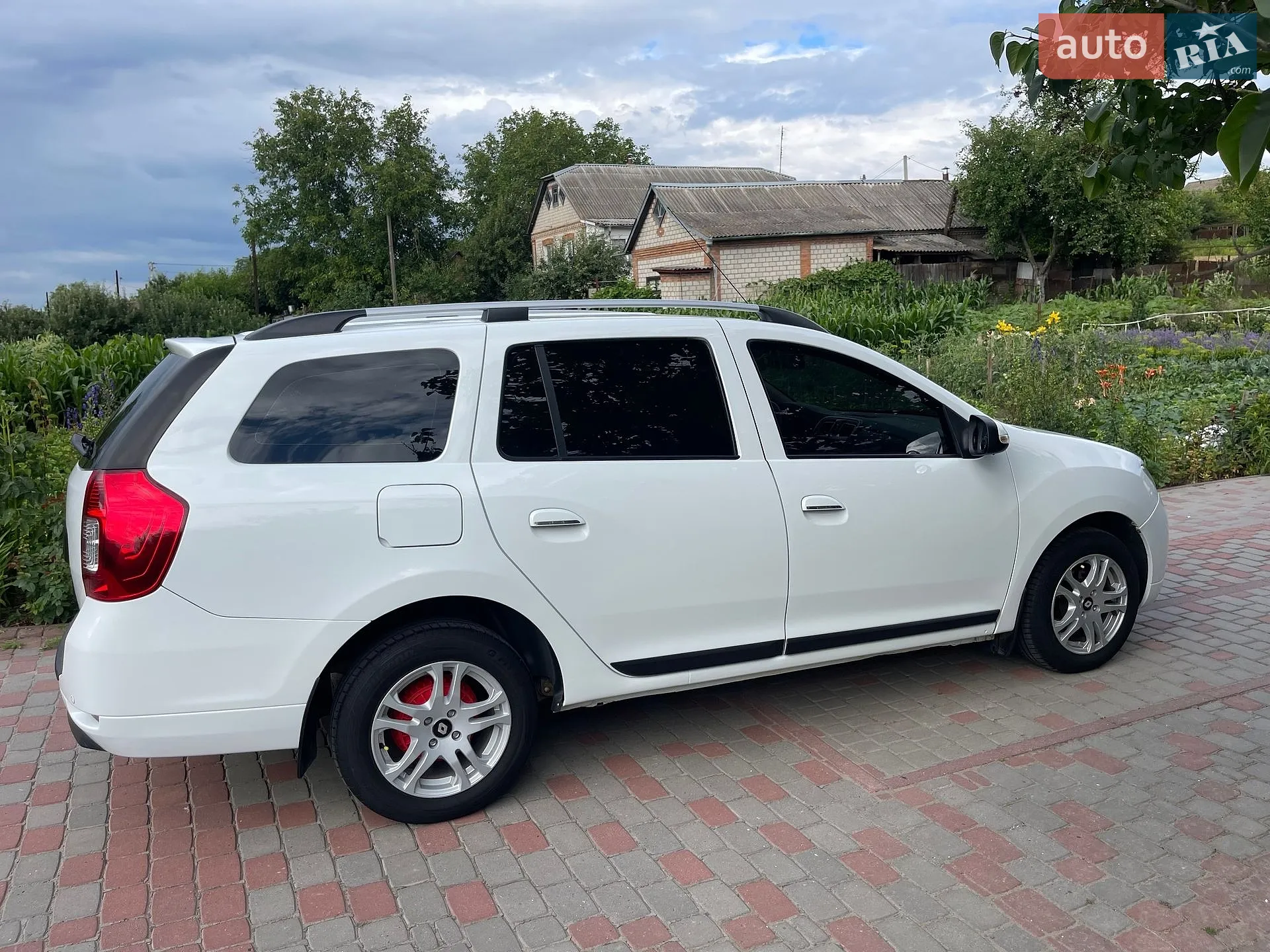 2015 Renault Logan - мініатюра 8