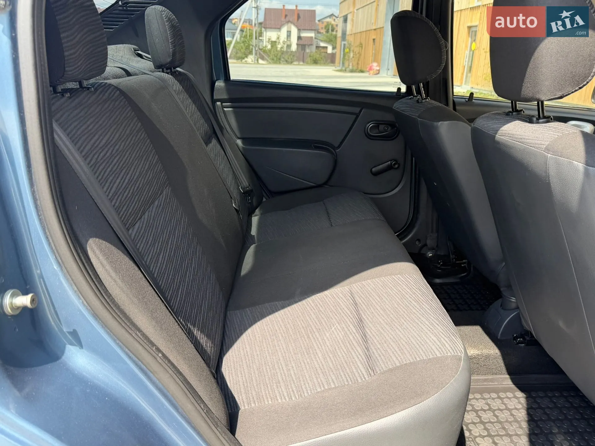2011 Renault Logan - мініатюра 24