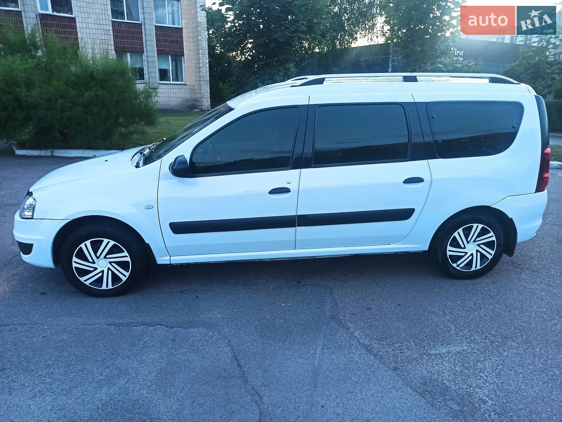 2012 Renault Logan - мініатюра 3