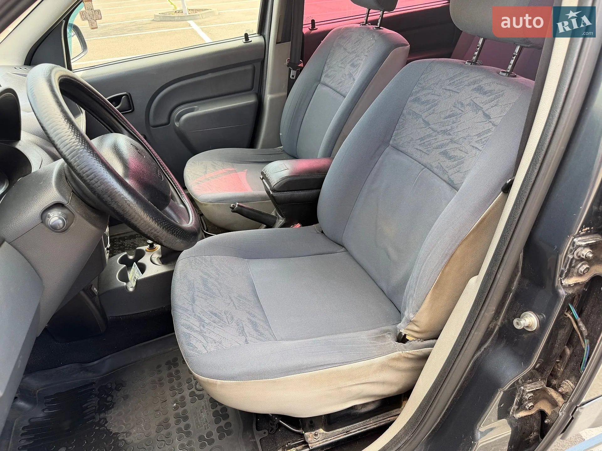 2011 Renault Logan - мініатюра 10