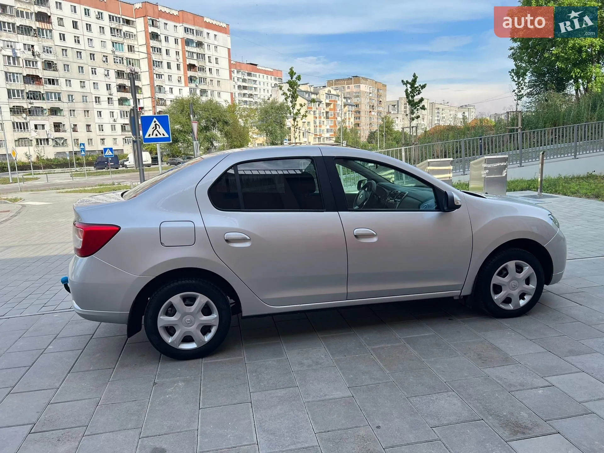 2013 Renault Logan - мініатюра 15