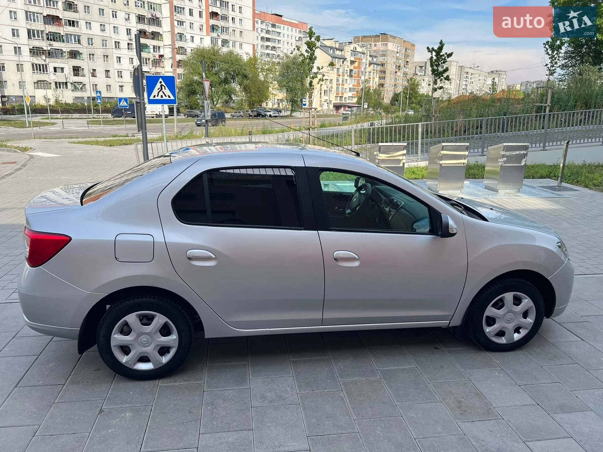 2013 Renault Logan - мініатюра 14