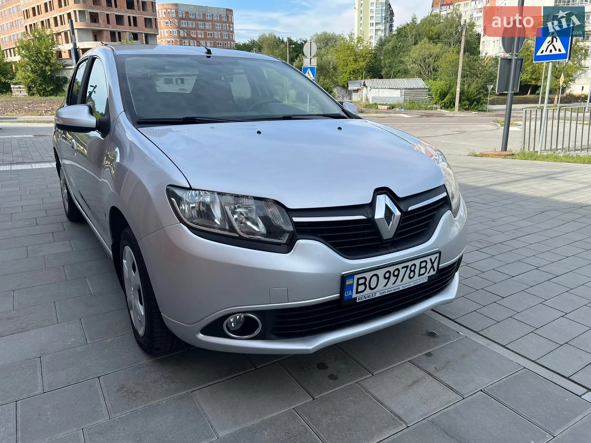 2013 Renault Logan - мініатюра 19