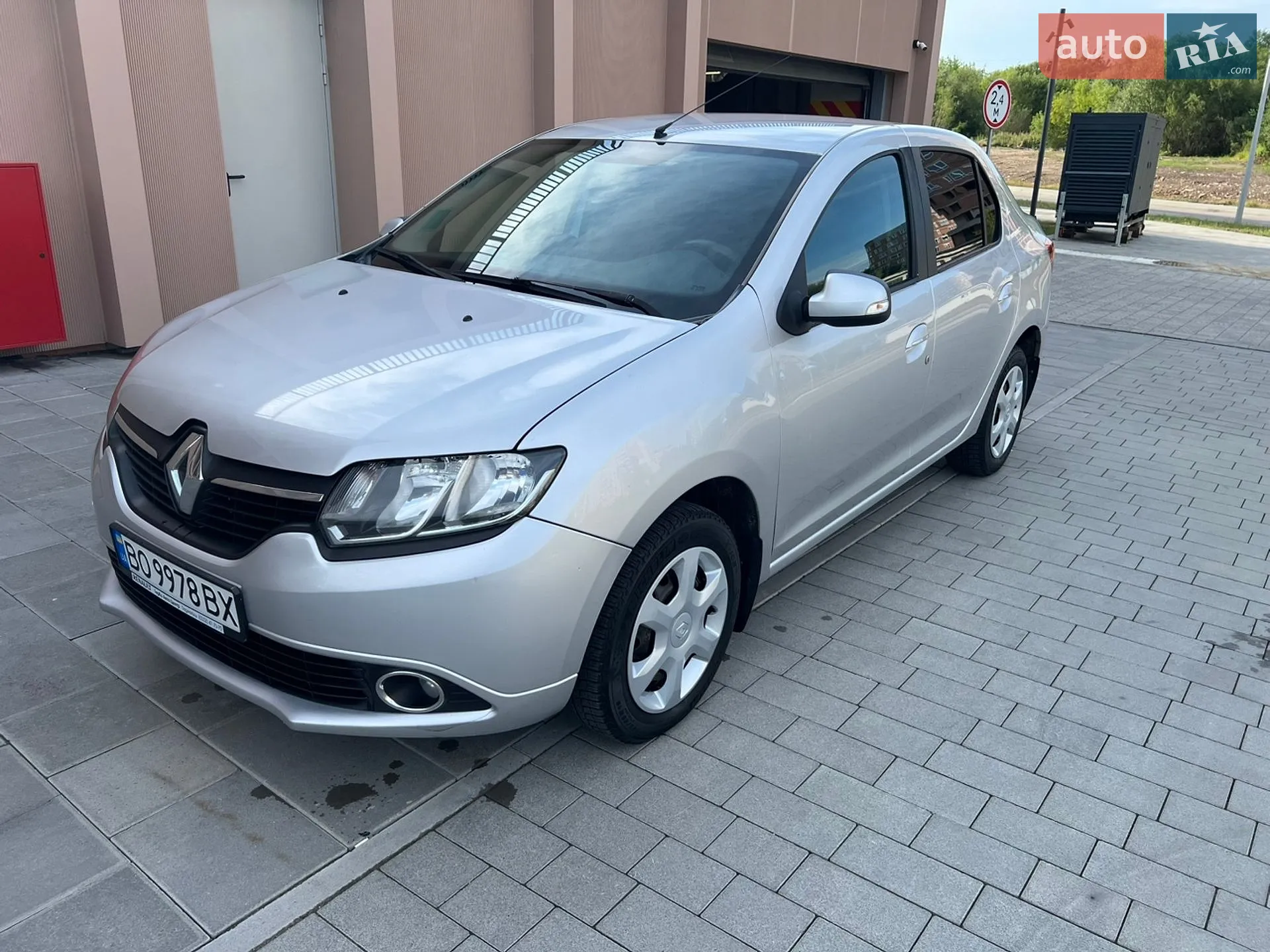 2013 Renault Logan - мініатюра 28