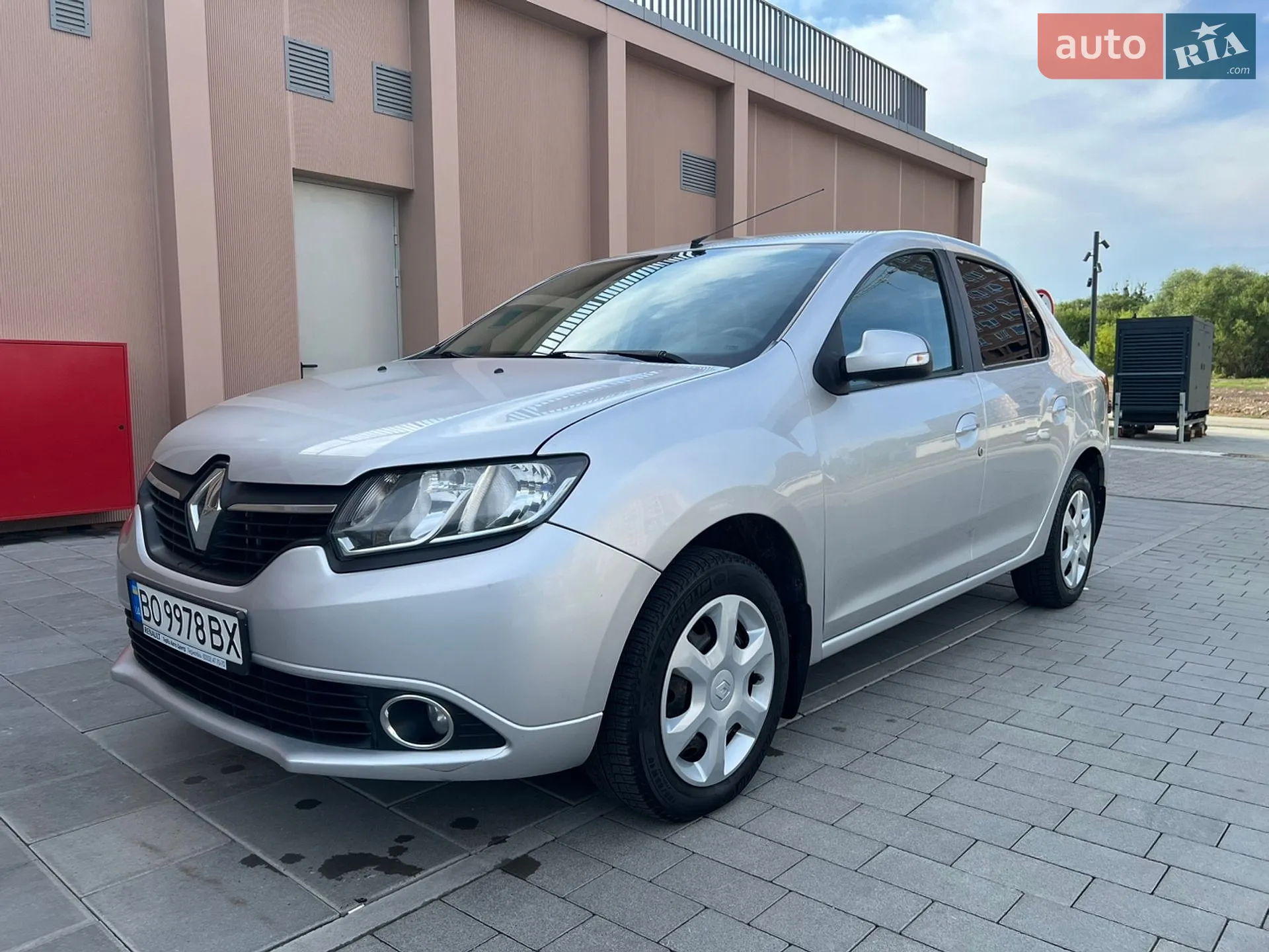 2013 Renault Logan - мініатюра 26