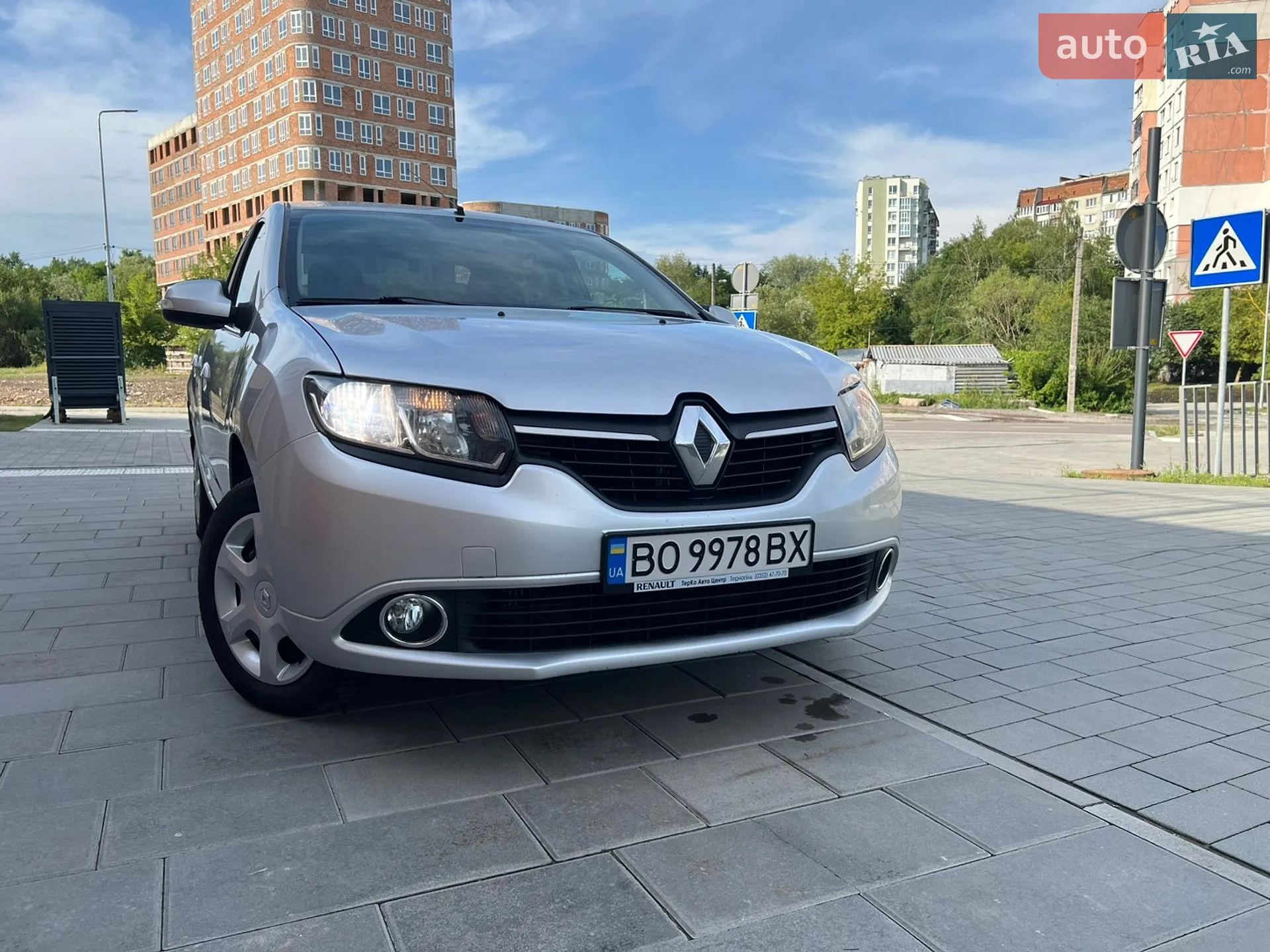 2013 Renault Logan - мініатюра 4