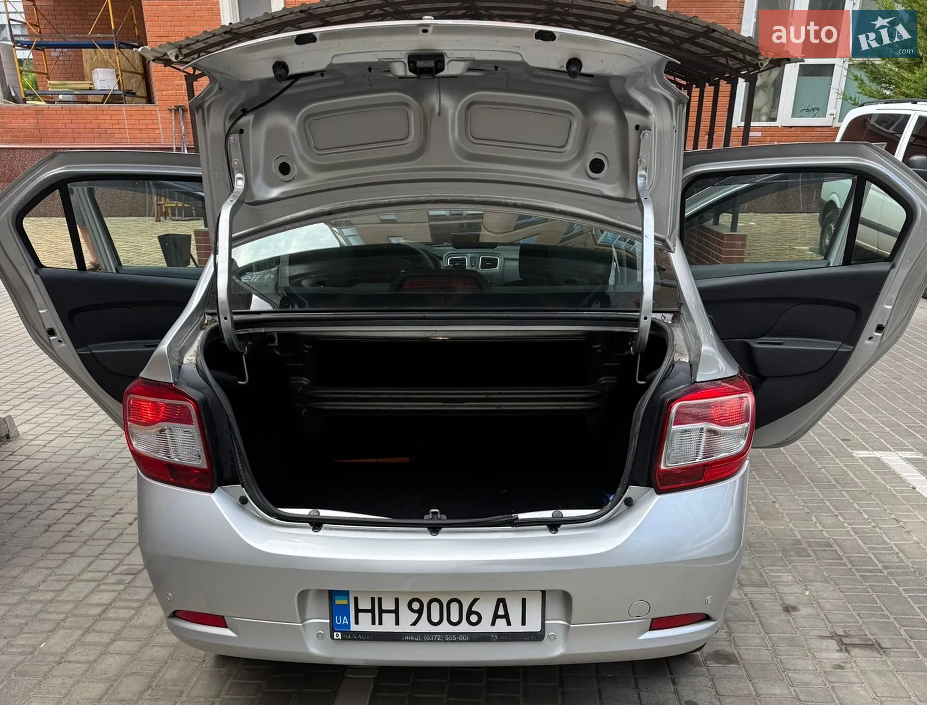 2014 Renault Logan - мініатюра 10
