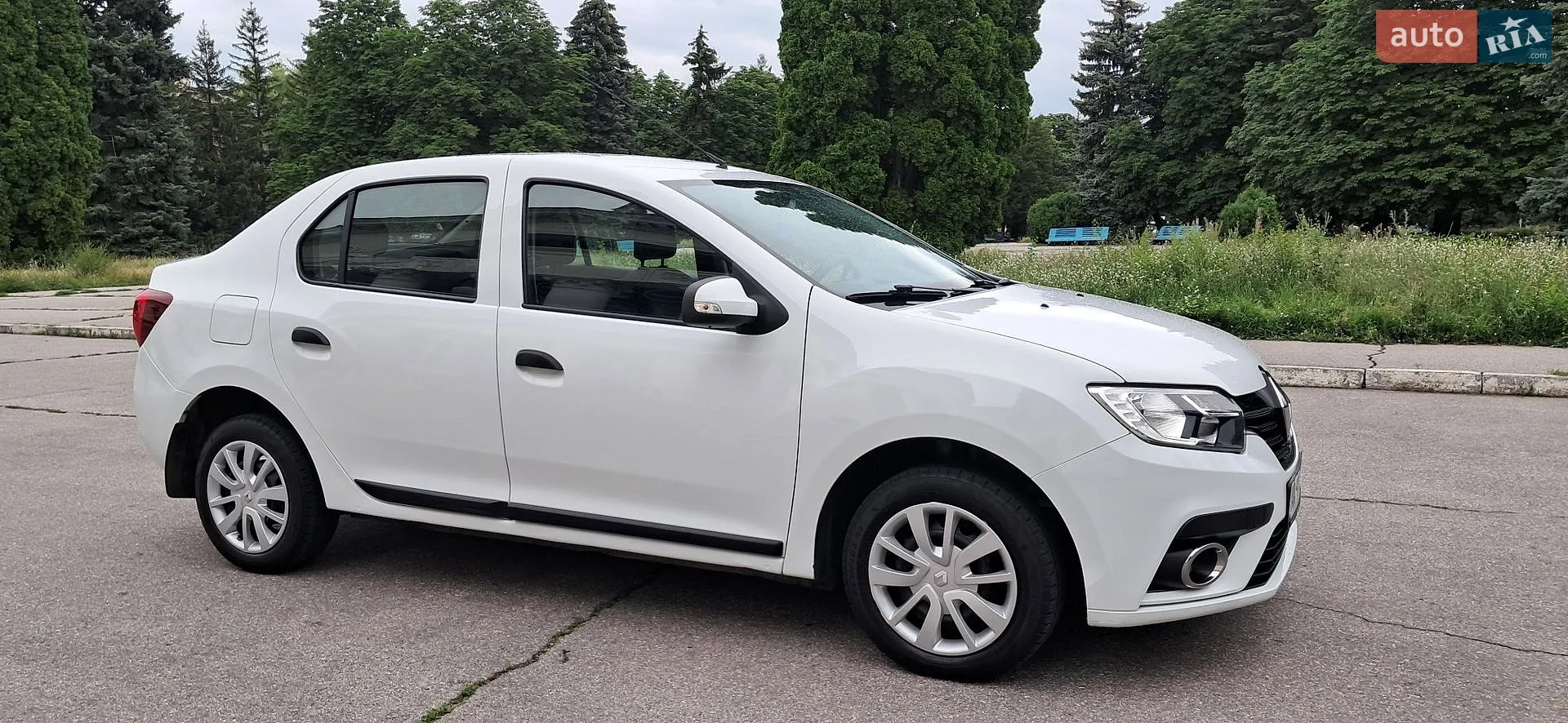 2018 Renault Logan - мініатюра 2
