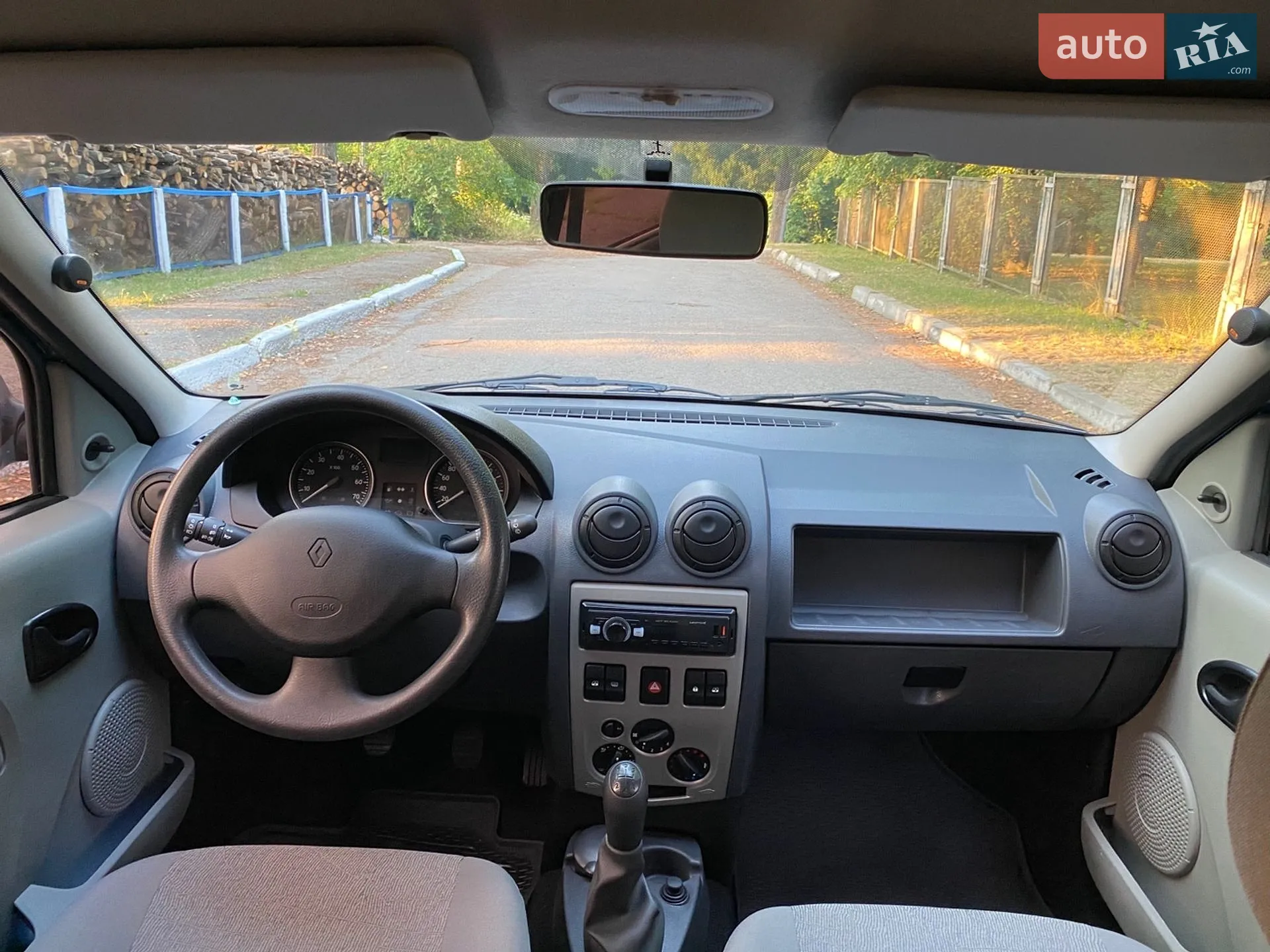 2012 Renault Logan - мініатюра 9