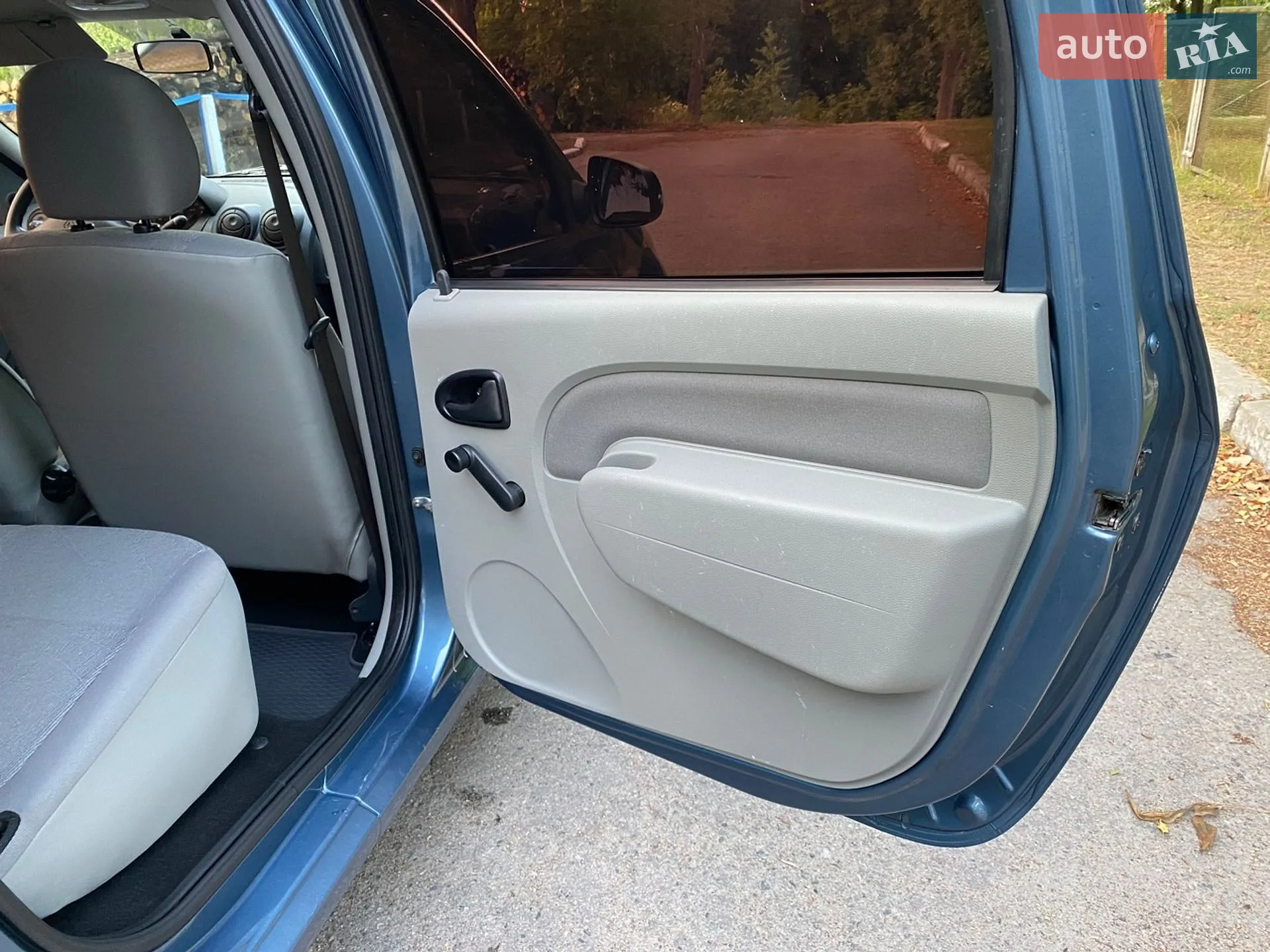 2012 Renault Logan - мініатюра 17