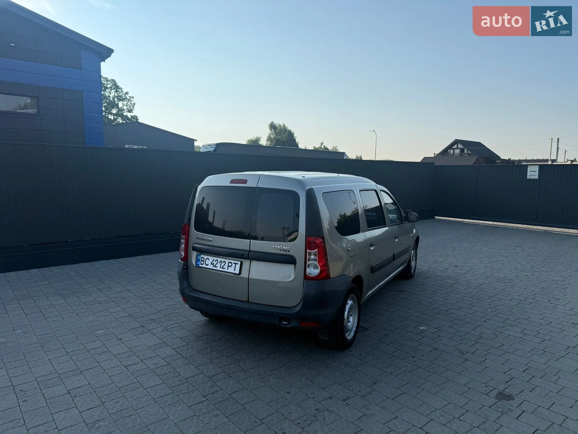 2010 Renault Logan - мініатюра 7