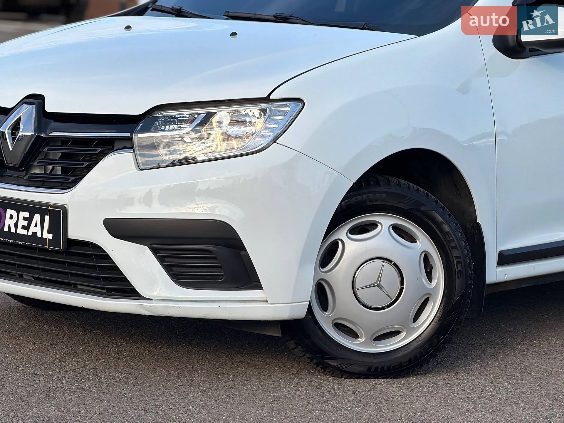 2020 Renault Logan - мініатюра 4