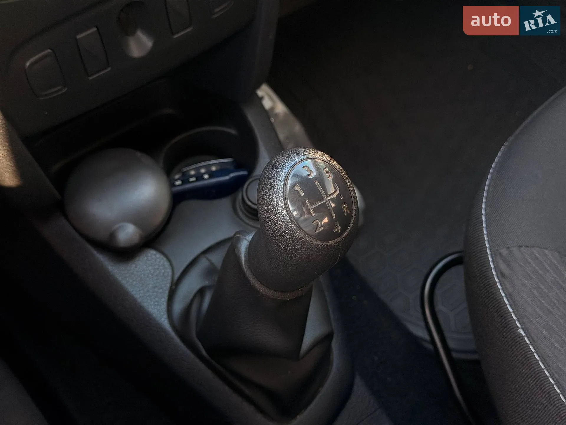 2020 Renault Logan - мініатюра 65