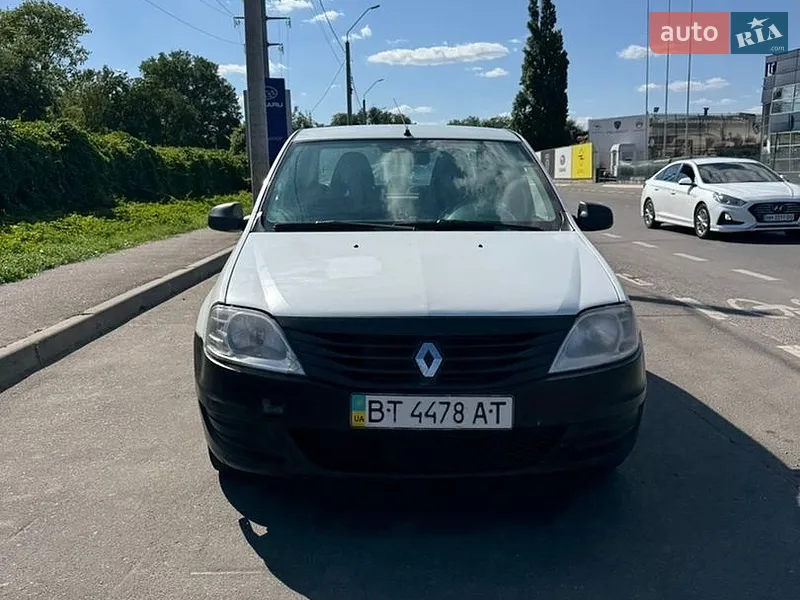 Renault Logan 2011
