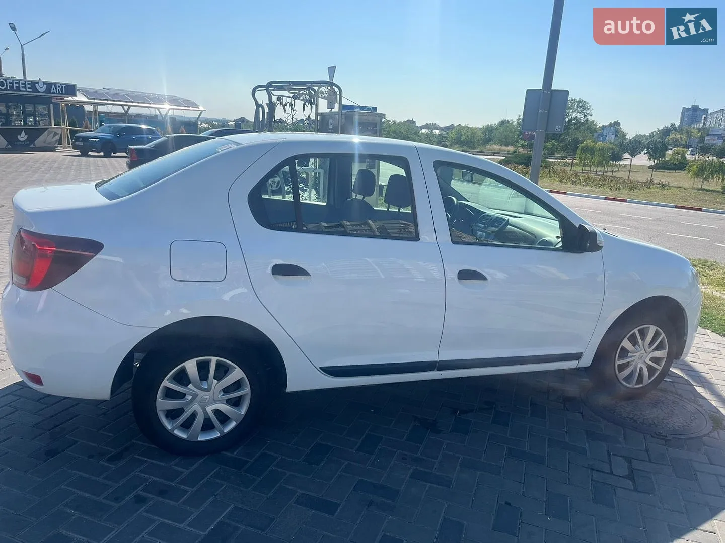 2019 Renault Logan - мініатюра 2