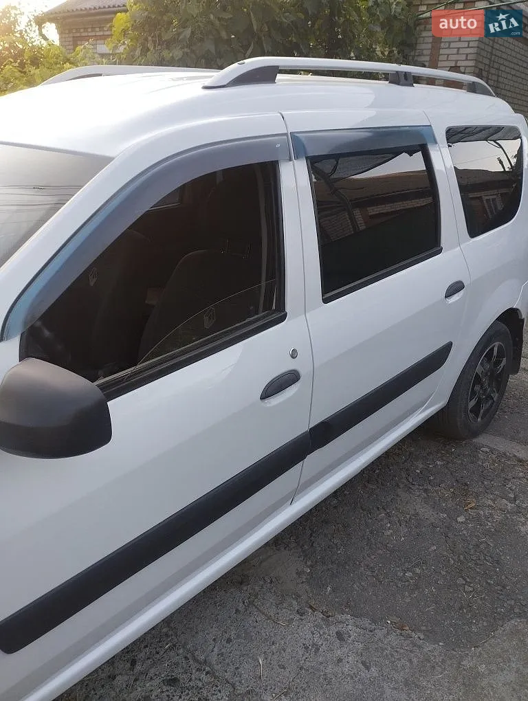 2010 Renault Logan - мініатюра 15
