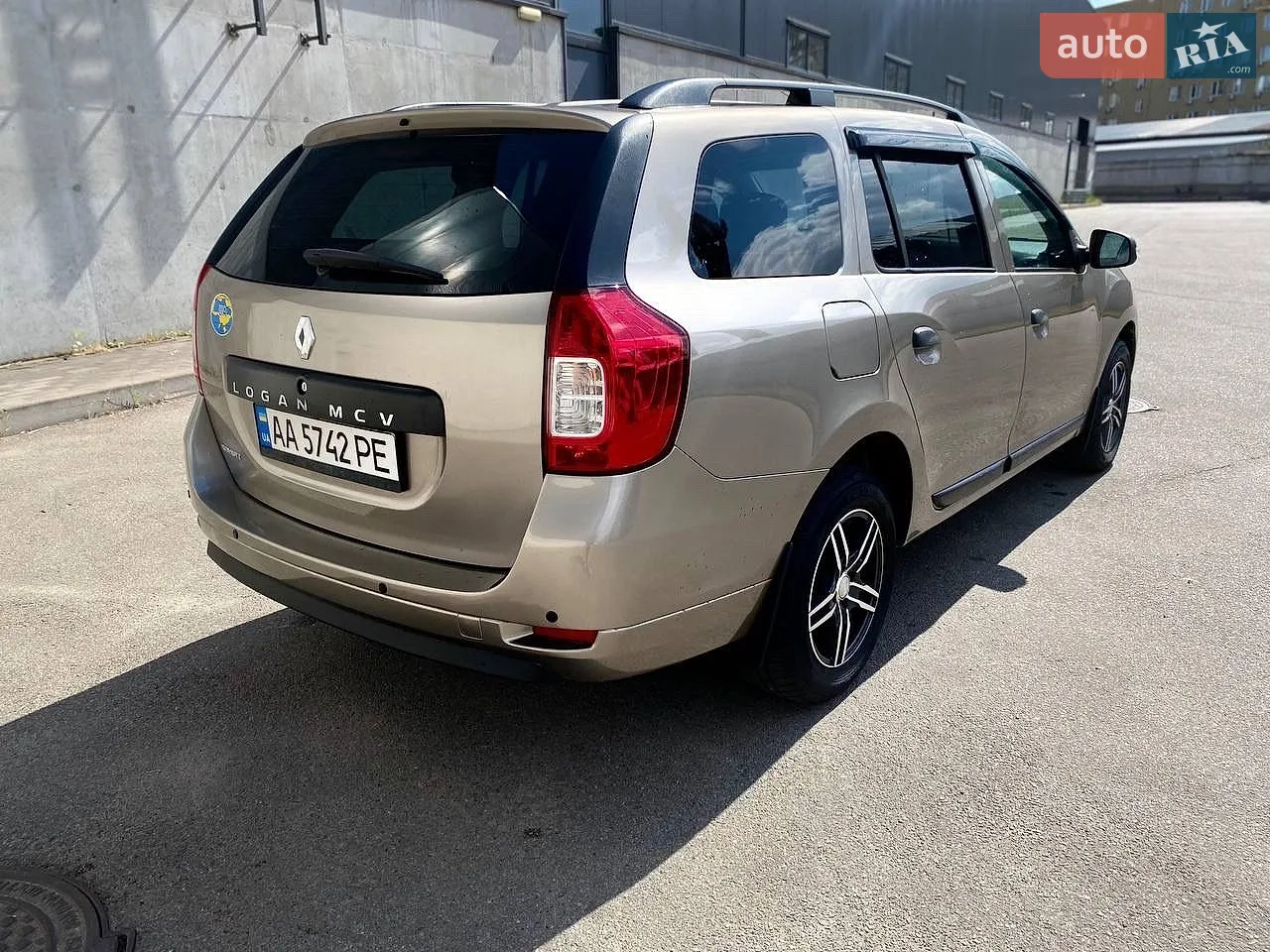 2014 Renault Logan - мініатюра 7