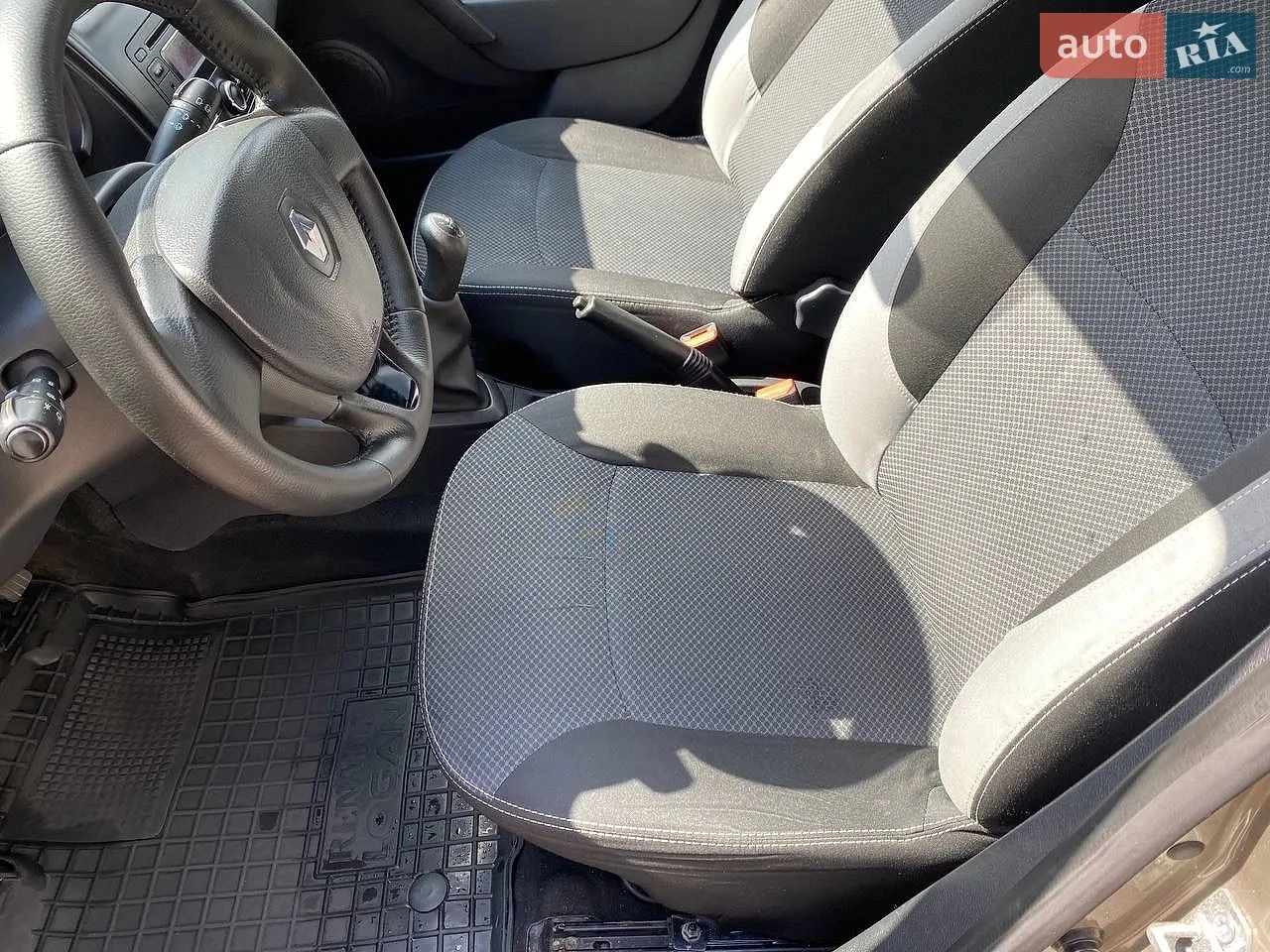 2014 Renault Logan - мініатюра 9