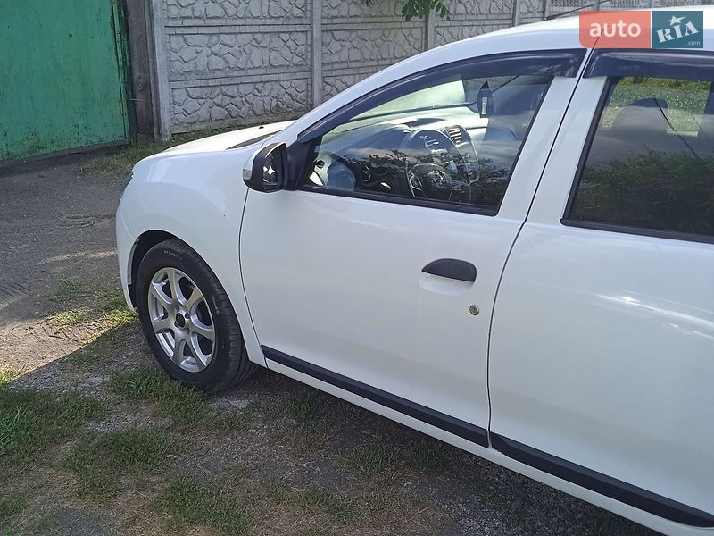 Седан Renault Logan 2019 в Украинке