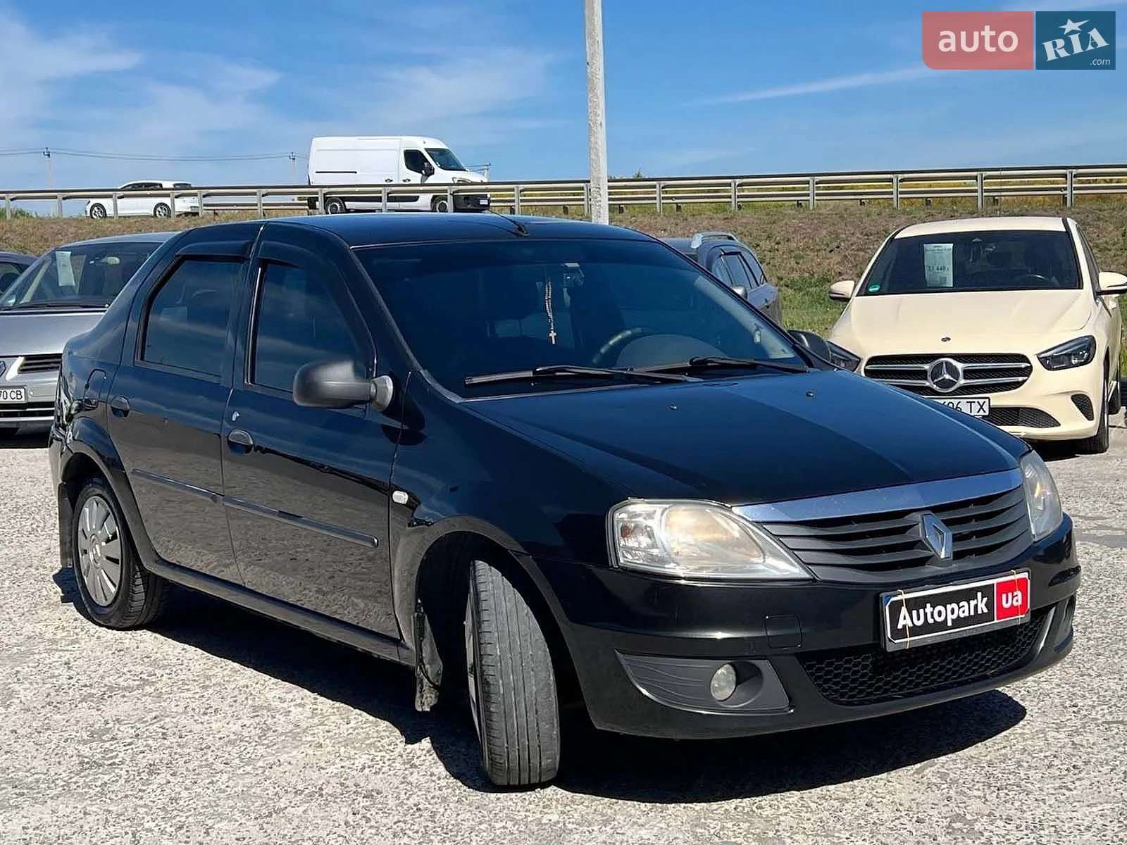2010 Renault Logan - мініатюра 12