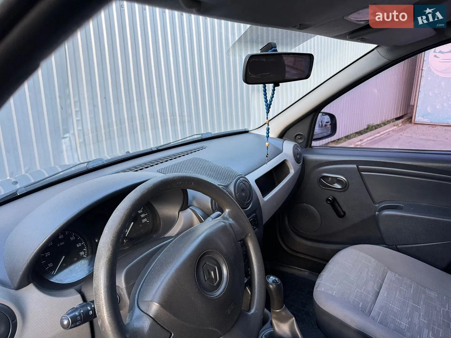 2011 Renault Logan - мініатюра 9