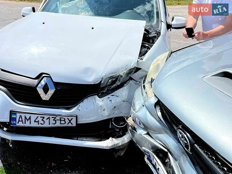 Renault Logan 2016