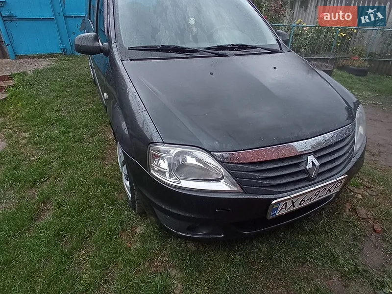 Renault Logan 2012