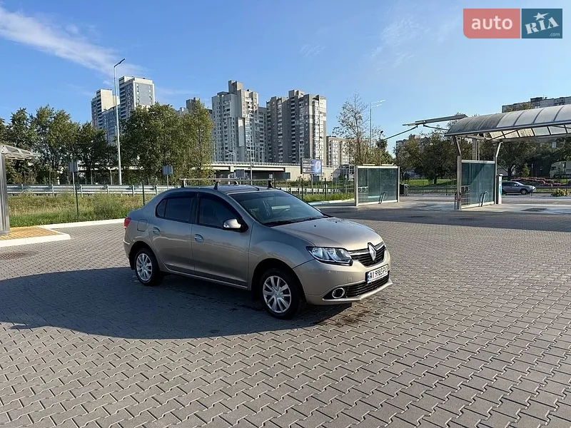 Renault Logan 2013