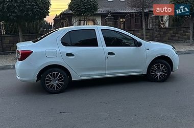 Седан Renault Logan 2014 в Ровно