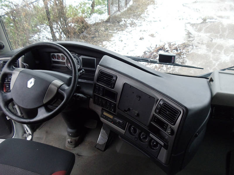 Тягач Renault Magnum 2010 в Полтаві